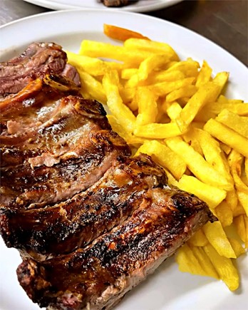 ¿Qué comer en Cambados? 5 platos gallegos que te esperan en el restaurante O’ Salazón - Imagen 7